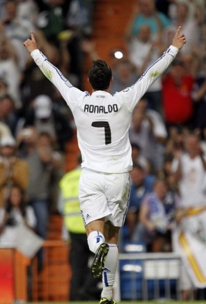 顶级赛事中 顶级赛事中